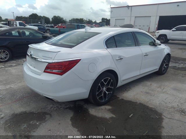 2016 Buick LaCrosse, VIN: 1G4G45G38GF201440
