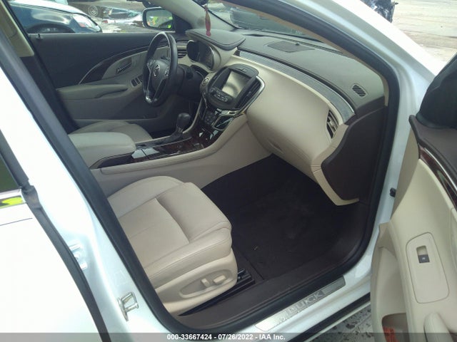 2016 Buick LaCrosse, VIN: 1G4G45G38GF201440