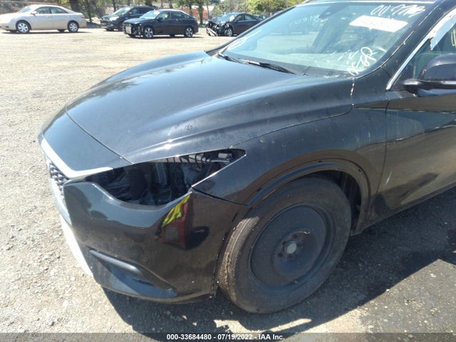 2019 Infiniti QX30, VIN: SJKCH5CP6KA009713