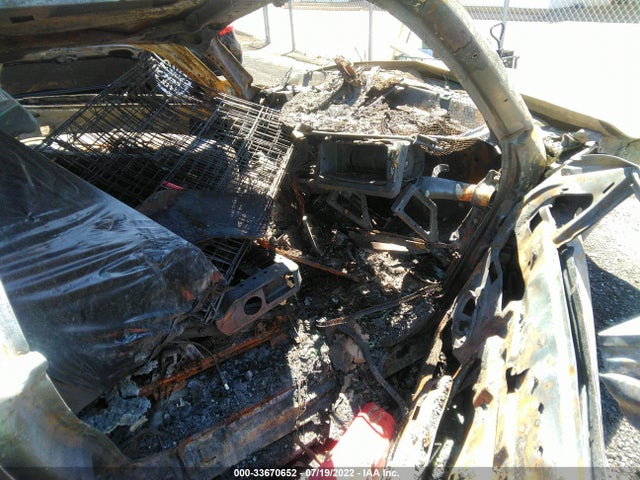 Chevrolet Tahoe Ls 2004 1GNEK13Z84R197931 Image 5
