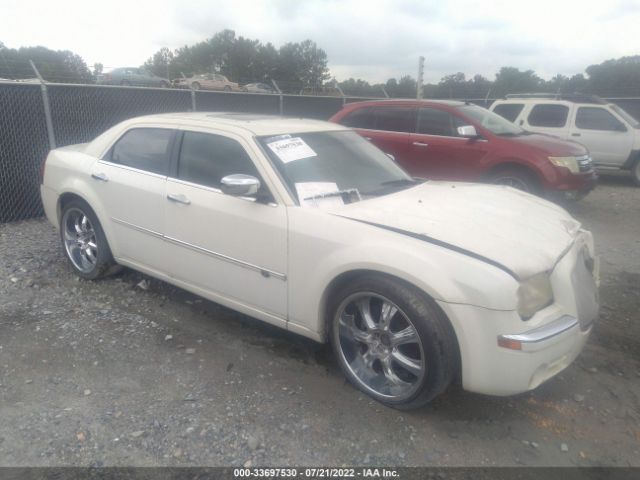 2008 Chrysler 300c Hemi მანქანა იყიდება აუქციონზე, vin: 2C3KA63H68H269562, აუქციონის ნომერი: 33697530