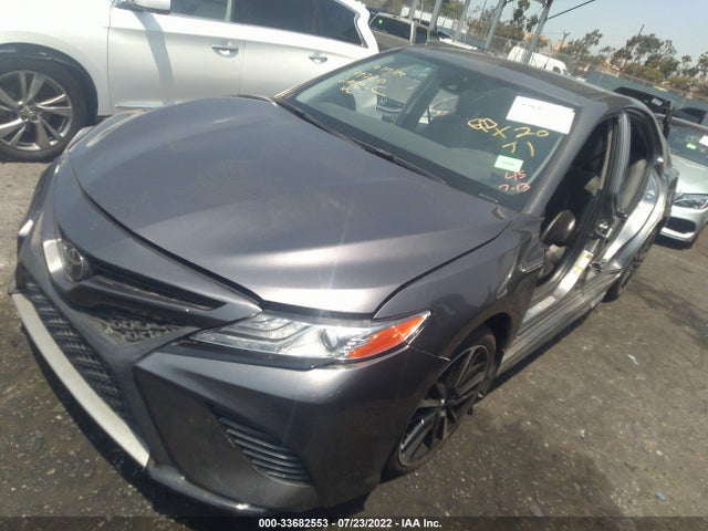 Toyota CAMRY XSE 2019 4T1B61HK7KU220522 Image 2