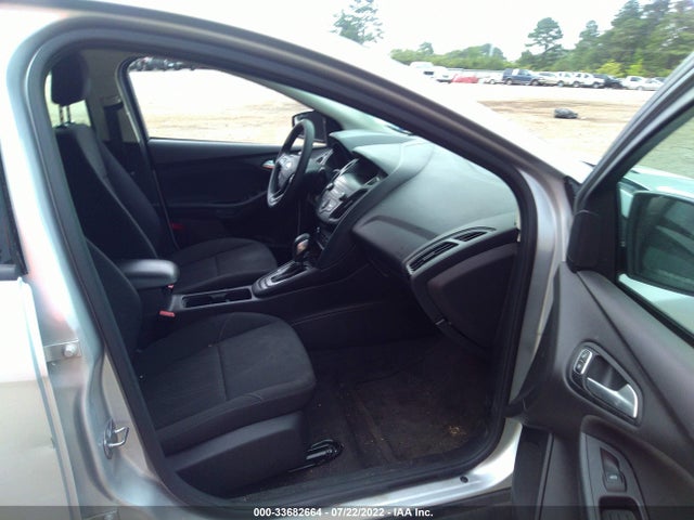 2018 Ford Focus, VIN: 1FADP3F25JL297540