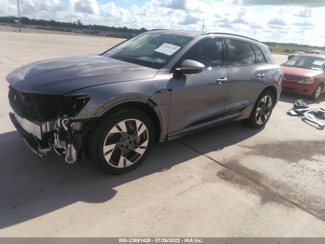 2021 Audi e-tron, VIN: WA1AAAGE6MB012814
