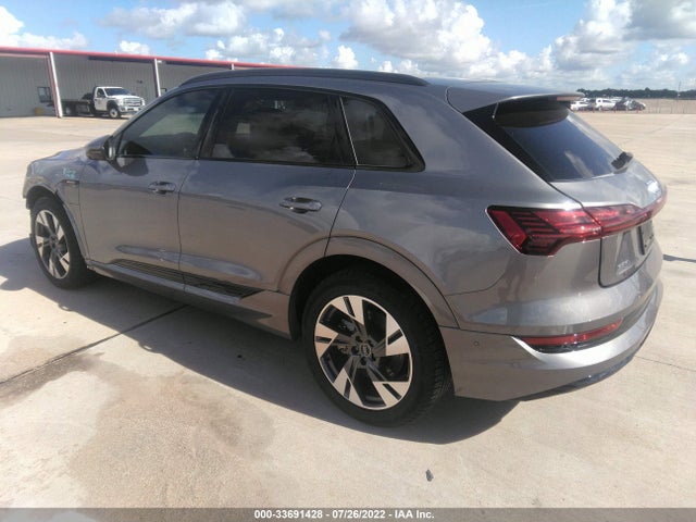 2021 Audi e-tron, VIN: WA1AAAGE6MB012814