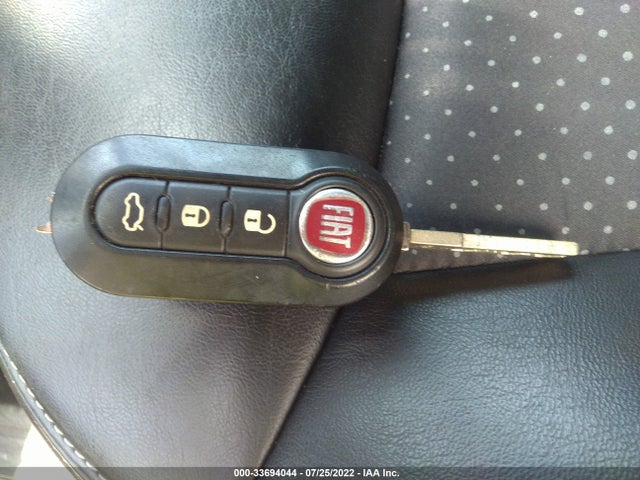2017 Fiat 500e, VIN: 3C3CFFGE1HT643623