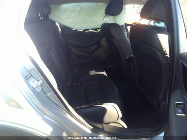 SJKCH5CR6HA028725 Infiniti Qx30 Premium