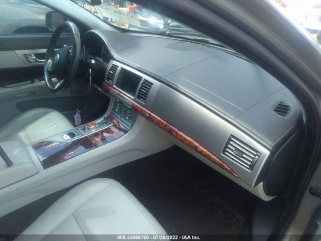SAJWA0FB6BLS06720 Jaguar XF
