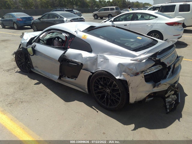 2018 Audi R8, VIN: WUAKBAFX0J7902429