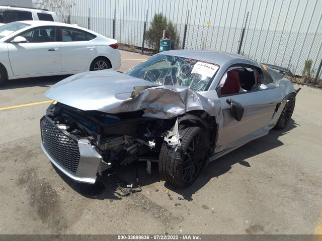 2018 Audi R8, VIN: WUAKBAFX0J7902429