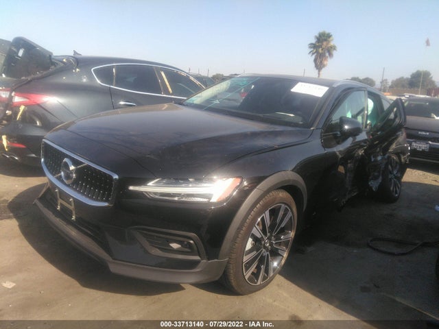 2021 Volvo V60, VIN: YV4102WK2M1069116