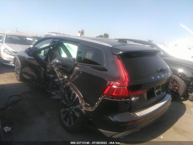 2021 Volvo V60, VIN: YV4102WK2M1069116
