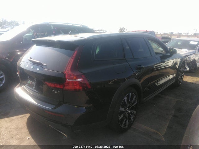 2021 Volvo V60, VIN: YV4102WK2M1069116
