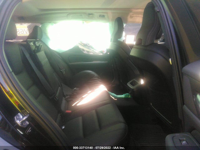 2021 Volvo V60, VIN: YV4102WK2M1069116