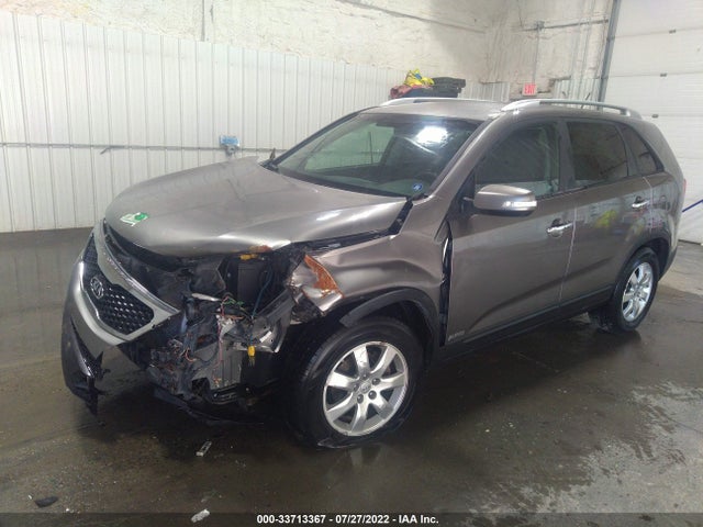 2013 KIA SORENTO LX VIN: 5XYKTDA27DG402783