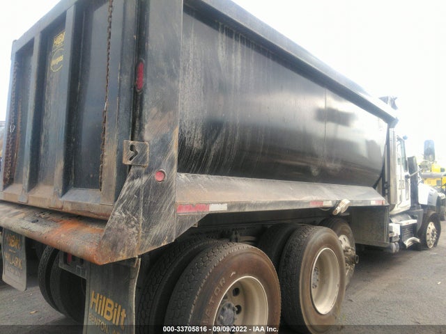 2022 MACK GRANITE VIN: 1M2GR2GC5NM026086