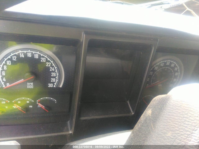 2022 MACK GRANITE VIN: 1M2GR2GC5NM026086