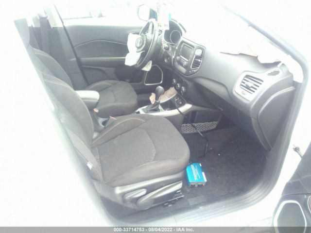 3C4NJCAB5JT271757 Jeep Compass Sport