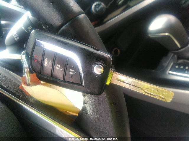 2018 Toyota Camry, VIN: 4T1B11HK2JU111303