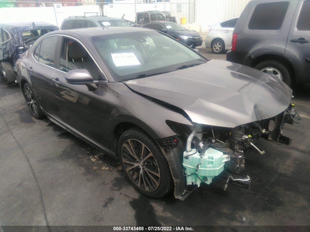 2018 Toyota Camry, VIN: 4T1B11HK2JU111303