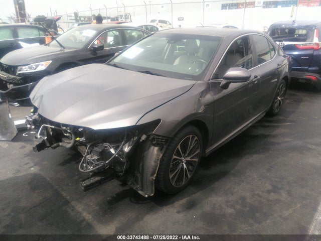 2018 Toyota Camry, VIN: 4T1B11HK2JU111303
