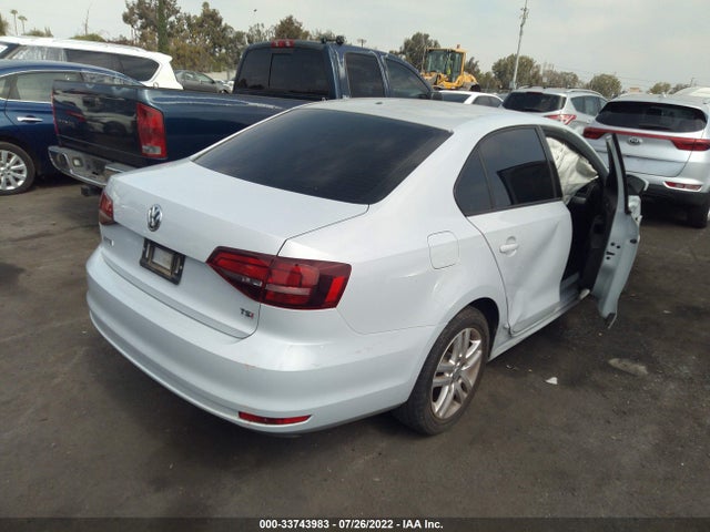 3VW2B7AJ7JM262600 Volkswagen Jetta 1.4t S