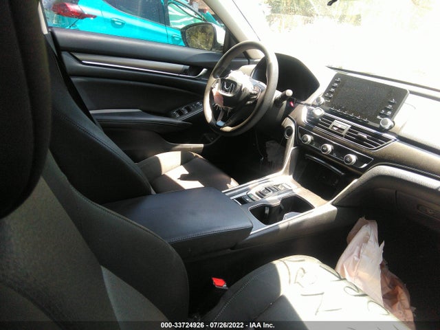 2018 Honda Accord, VIN: 1HGCV3F1XJA010435