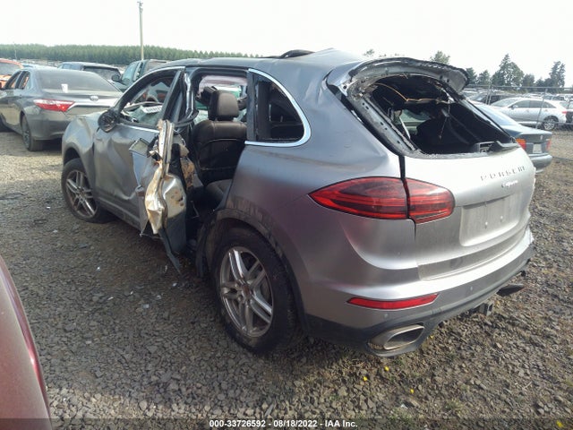 2015 Porsche Cayenne, VIN: WP1AF2A24FLA43793