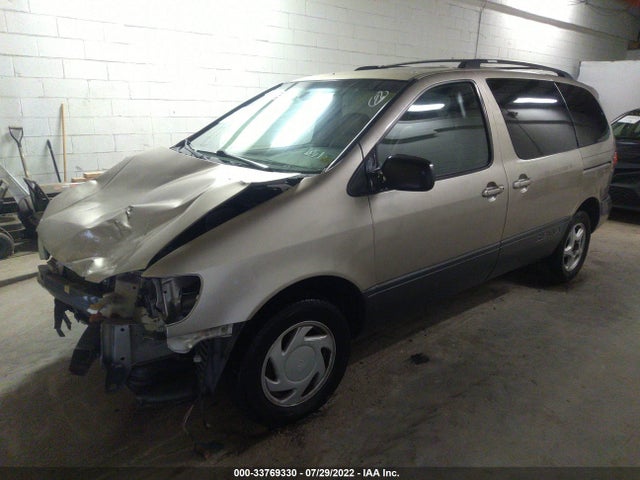 2002 TOYOTA SIENNA LE/XLE VIN: 4T3ZF13C42U477126