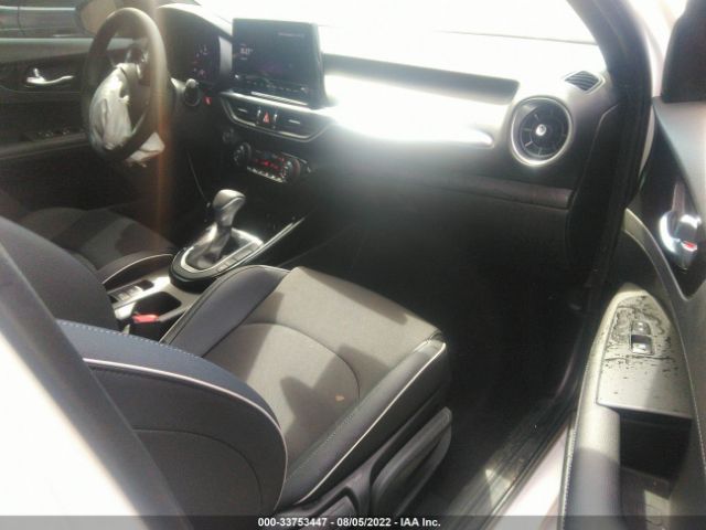 3KPF54AD1NE500624 KIA Forte Gt-line
