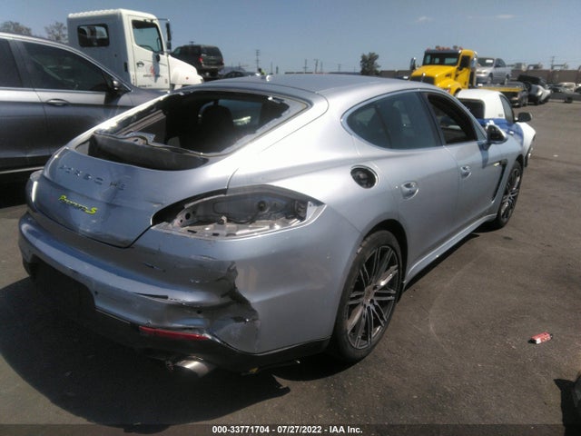 2016 Porsche Panamera, VIN: WP0AD2A70GL041141