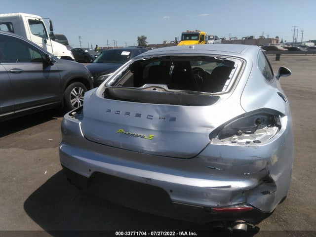 2016 Porsche Panamera, VIN: WP0AD2A70GL041141
