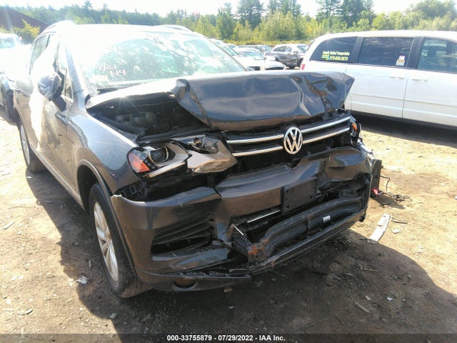 WVGFF9BPXBD004586 Volkswagen Touareg Sport
