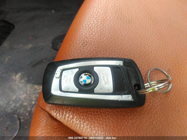 BMW 3 Series 328i 2013 WBA3A5G58DNP22217 Image 3