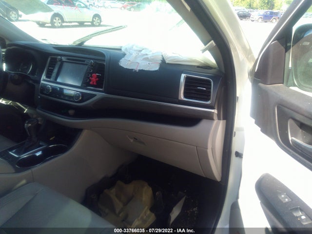 2017 Toyota Highlander, VIN: 5TDDGRFH3HS021514