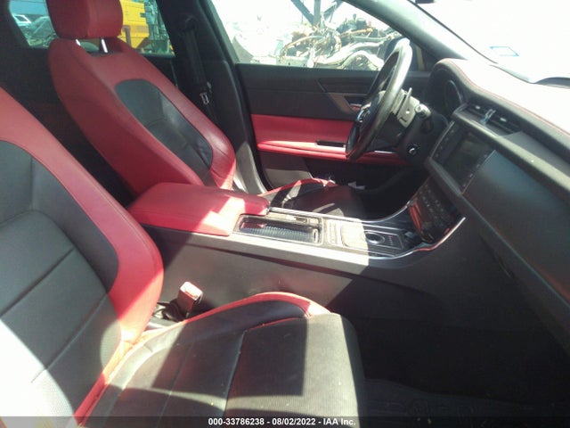 SAJBG4BV6GCY04303 Jaguar Xf S