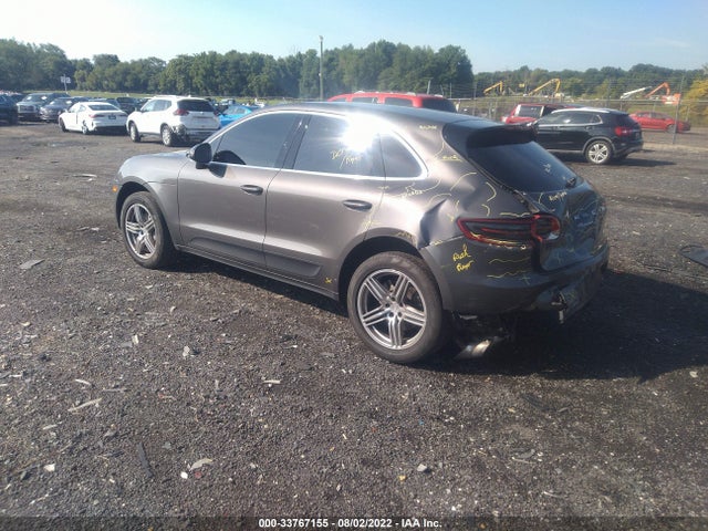 2016 Porsche Macan, VIN: WP1AB2A50GLB48497