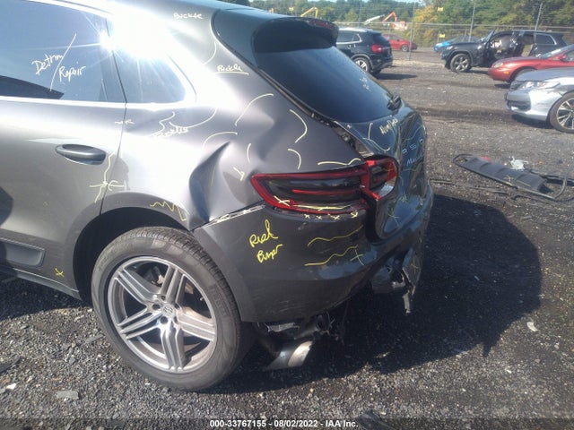 2016 Porsche Macan, VIN: WP1AB2A50GLB48497