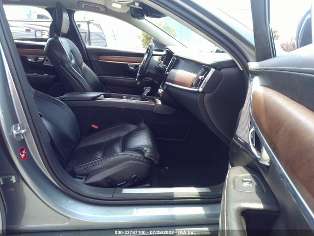 2018 Volvo S90, VIN: LVY992ML2JP005604