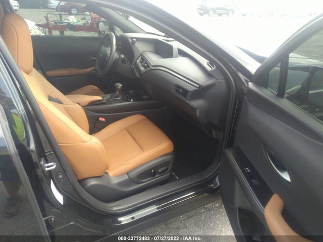 2021 Lexus UX, VIN: JTHX9JBHXM2042844