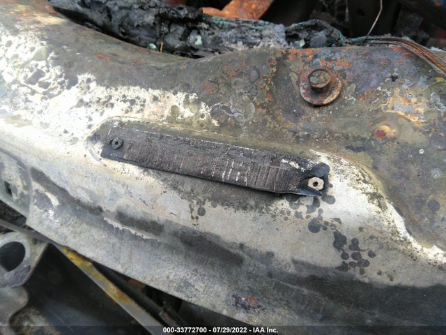 GMC YUKON DENALI 2011 1GKS2EEFXBR254654 Image 9