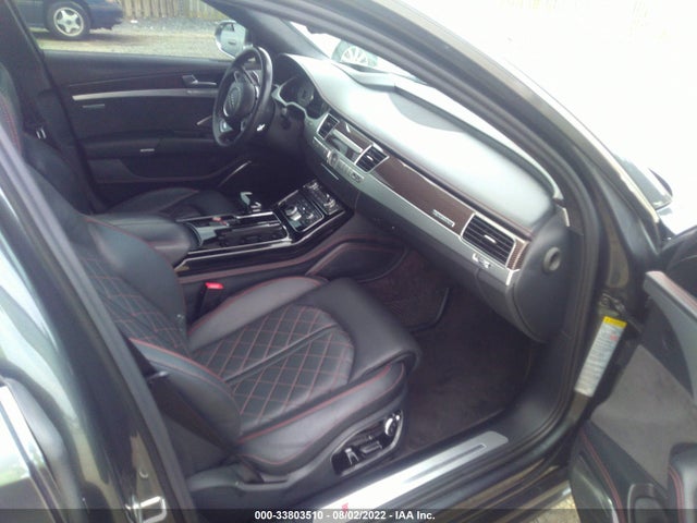 2016 Audi S8, VIN: WUAJ5AFD0GN900208