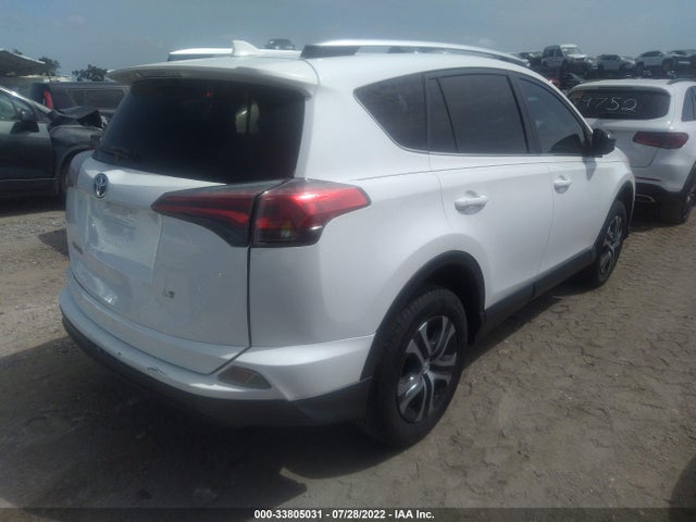 2016 Toyota RAV4, VIN: JTMZFREV0GJ065899