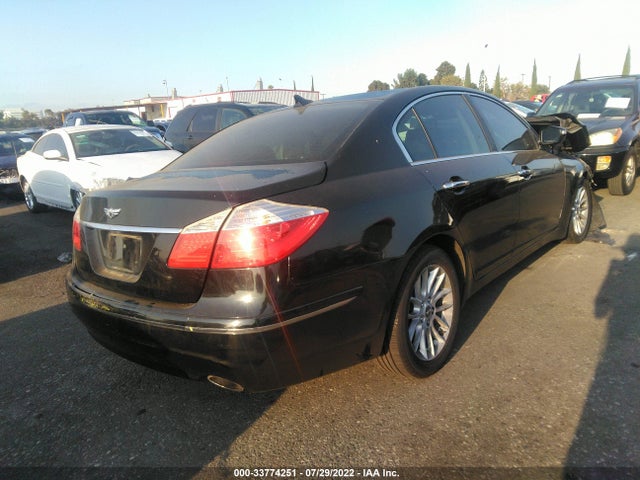2009 HYUNDAI GENESIS VIN: KMHGC46E69U018925