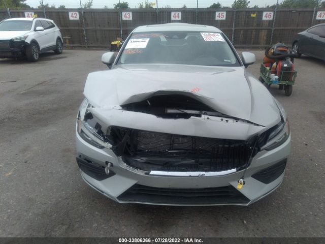 7JRA22TK9LG035088 Volvo S60 Momentum