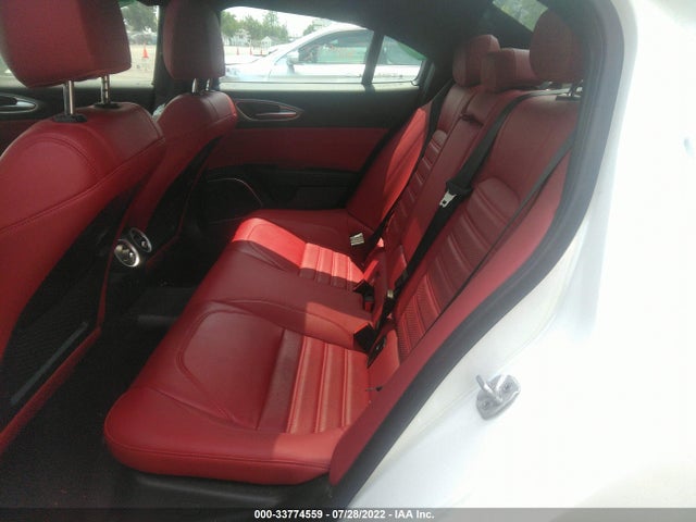 2020 Alfa Romeo Giulia, VIN: ZARFANBN2L7629385