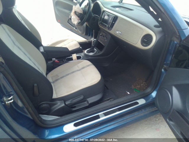 2018 Volkswagen Beetle, VIN: 3VWFD7AT8JM704295