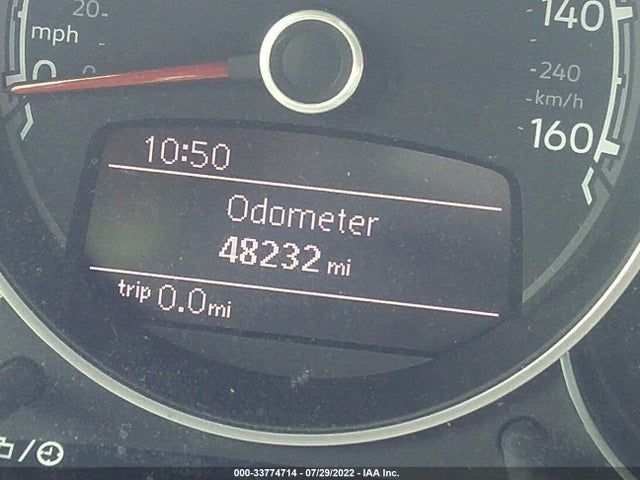 2018 Volkswagen Beetle, VIN: 3VWFD7AT8JM704295