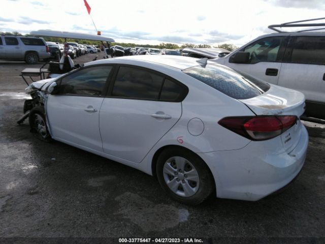 3KPFK4A72JE184924 KIA FORTE LX