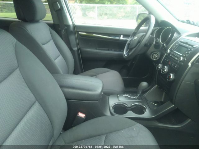 5XYKTDA25CG260335 KIA SORENTO LX